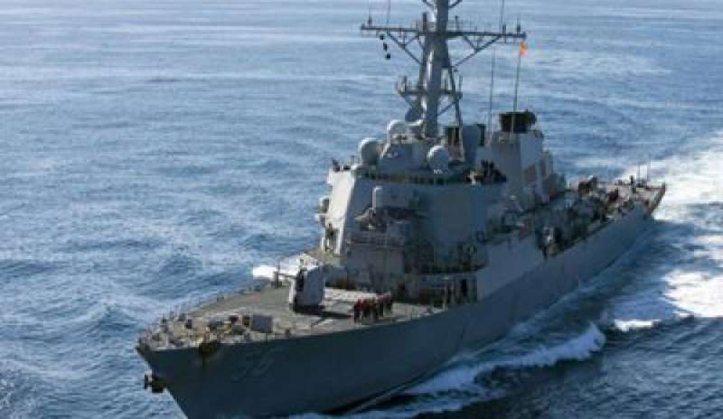 Singapore, nave militare Usa urta un mercantile nello Stretto di Malacca: 10 dispersi