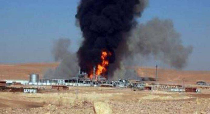 Siria, attacco dell’Isis contro il maggiore giacimento di gas del Paese