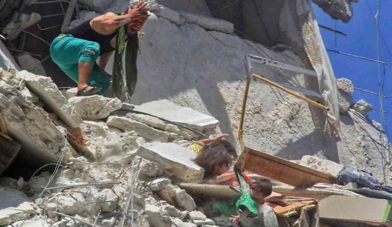 Siria: nuovo raid aereo sui civili a Idlib