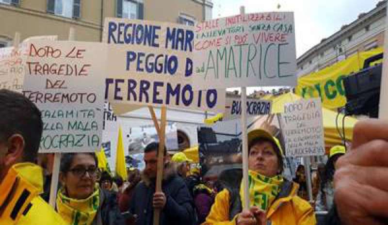 Sisma, danni all’agricoltura per 2,3 miliardi: protesta degli allevatori a Montecitorio