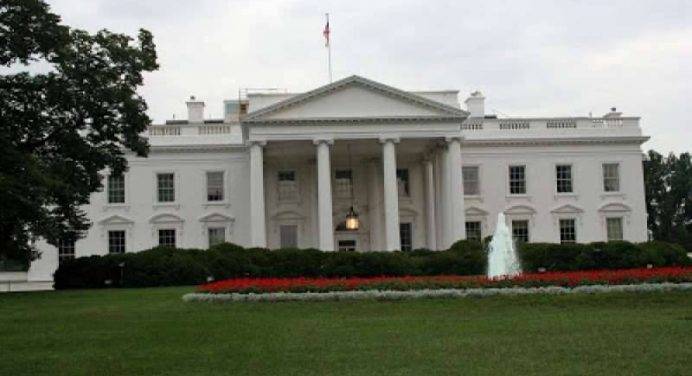 Stop agli intrusi. Il recinto della Casa Bianca sarà innalzato di 1,5 metri