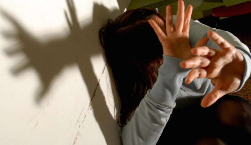 Stupri e minacce nella comunità di recupero: arrestati 4 minori