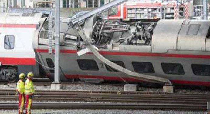 Svizzera: deraglia treno italiano diretto a Basilea, la polizia: “Ci sono feriti”