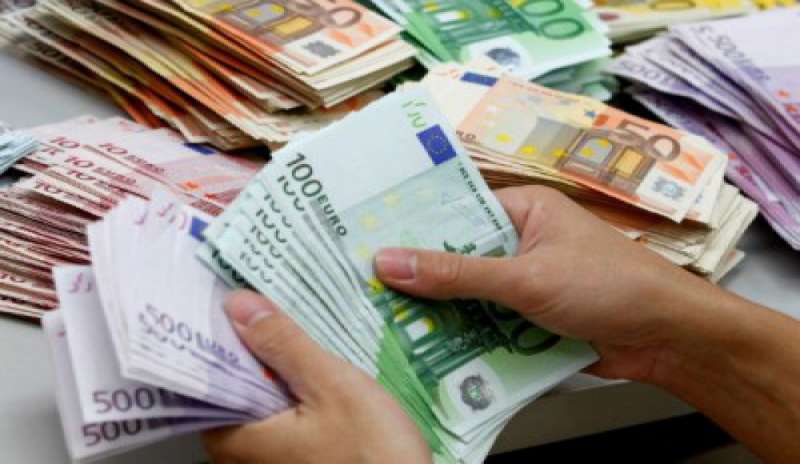 Swissleaks: ecco come criminali, politici e star portano i soldi all’estero