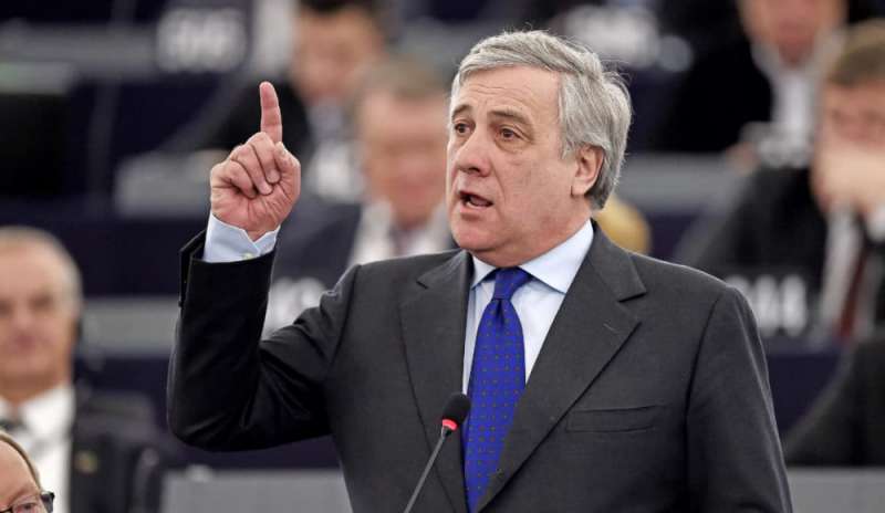 Tajani: “L'Italia rischia di smarrire i suoi valori cristiani”