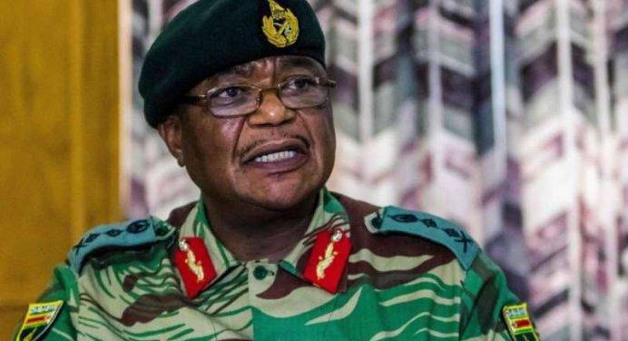 Tank e militari nel centro di Harare: si teme un golpe