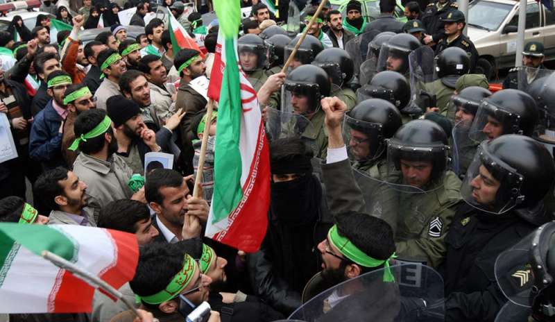 Teheran accusa gli Usa: “Interferenze grottesche”