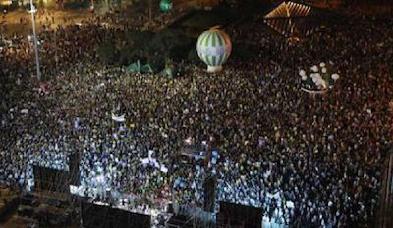 Tel Aviv: in 30mila al raduno pacifista, il messaggio di Abu Mazen
