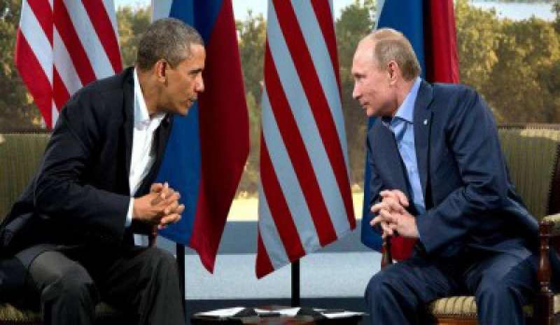 Tensioni Usa-Russia, Obama espelle 35 diplomatici. Il Cremlino: “Reagiremo”