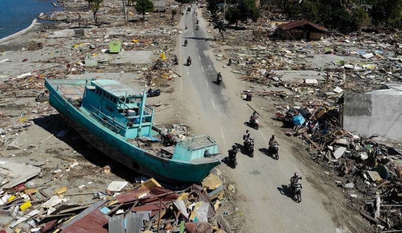 Terremoto e tsunami: più di mille i dispersi