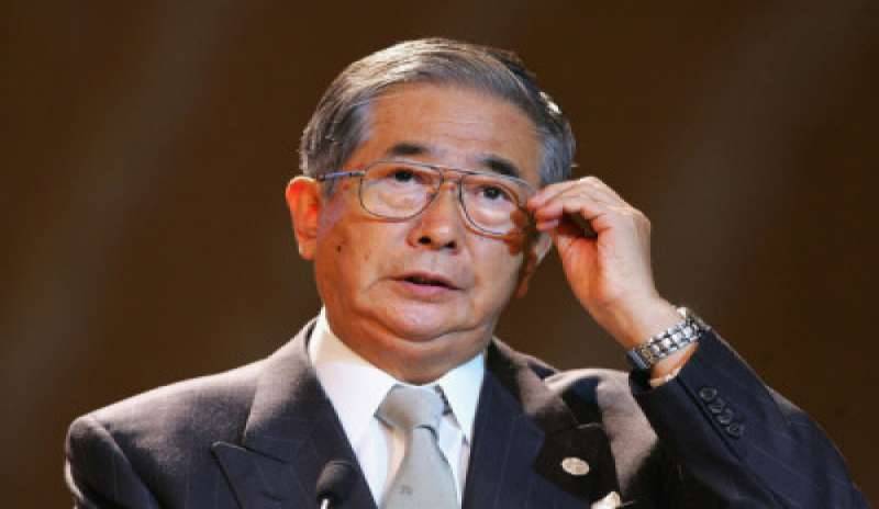 Terremoto post elettorale in Giappone, il sindaco di Tokyo lascia la politica