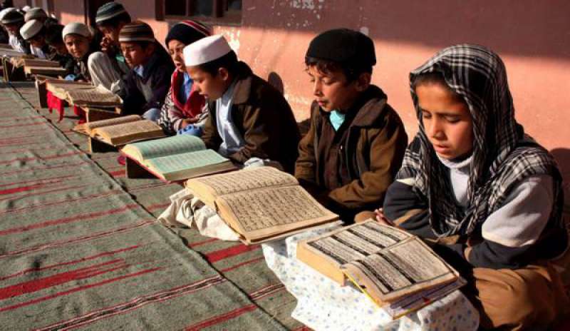 Turchia, nella nuova scuola di Erdogan si insegnerà il Corano