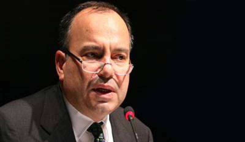 Turchia, nuovi attacchi alla libertà di stampa: si dimette il direttore del laico Hurriyet