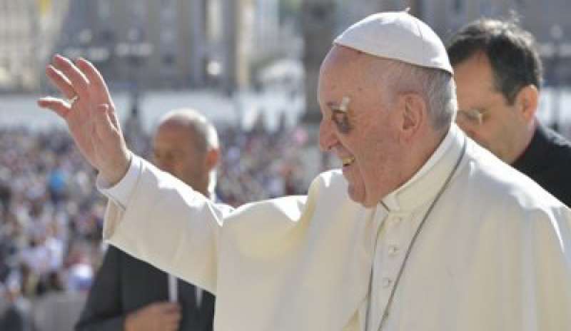 Udienza generale, il Papa: “La pace nasce dal sangue dei testimoni dell’amore e dei martiri”