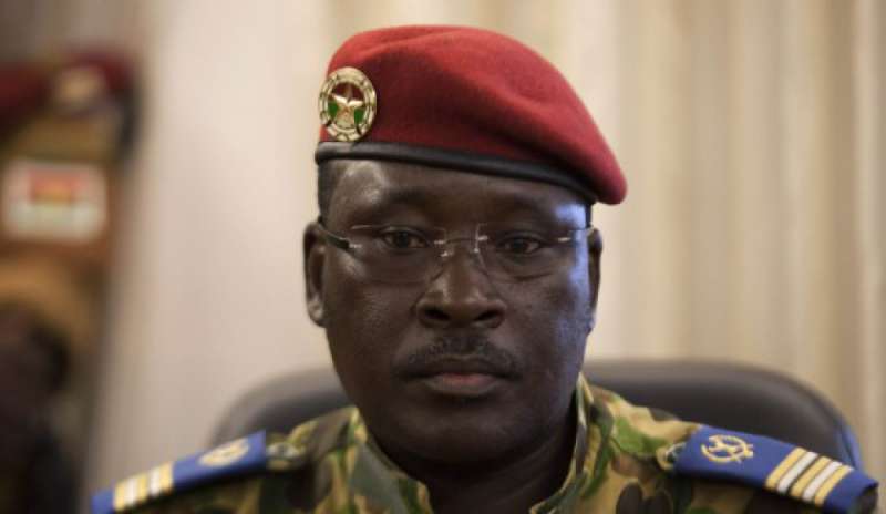 Ultimatum dell’Unione Africana ai militari in Burkina Faso