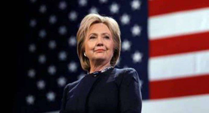 Usa, Hillary Clinton torna alla carica e lancia un gruppo di “resistenza” politica
