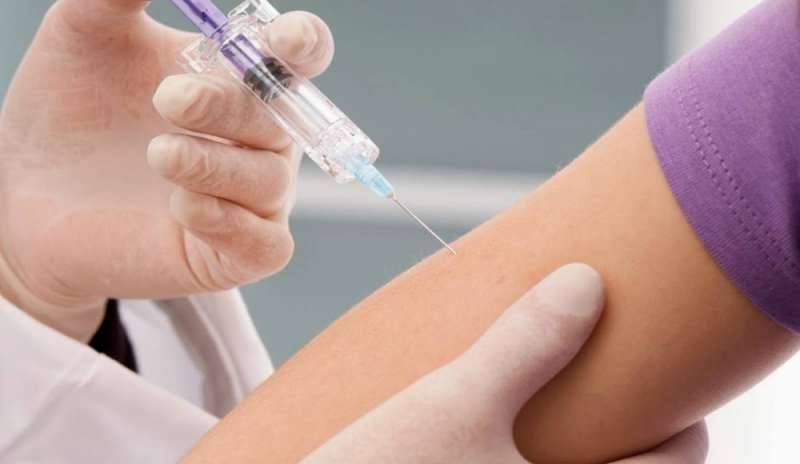 Vaccini, anche la Germania prepara la stretta contro i genitori: multe a chi dice no