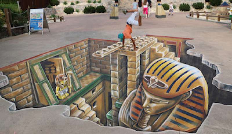 “Varchi nel tempo”: Modena dedica la Street Art 3D all’archeologia