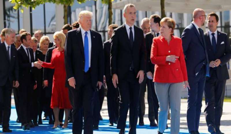 Vertice Nato, Trump: “Tutti gli alleati rispettino gli obblighi finanziari”
