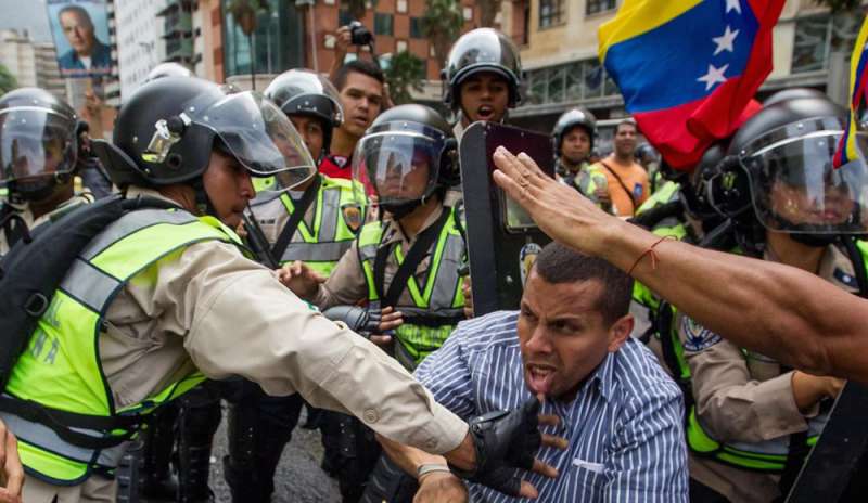 “Vi racconto la crisi in Venezuela”