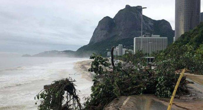Violento temporale devasta Rio de Janeiro: almeno 5 morti