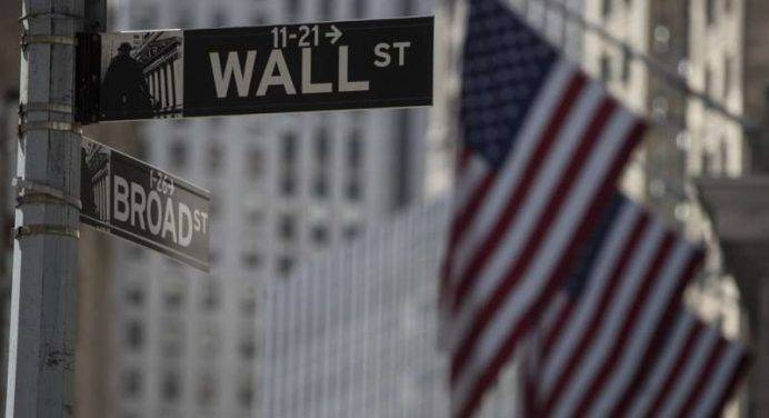 Wall Street a picco: il Dow Jones a – 4,62%