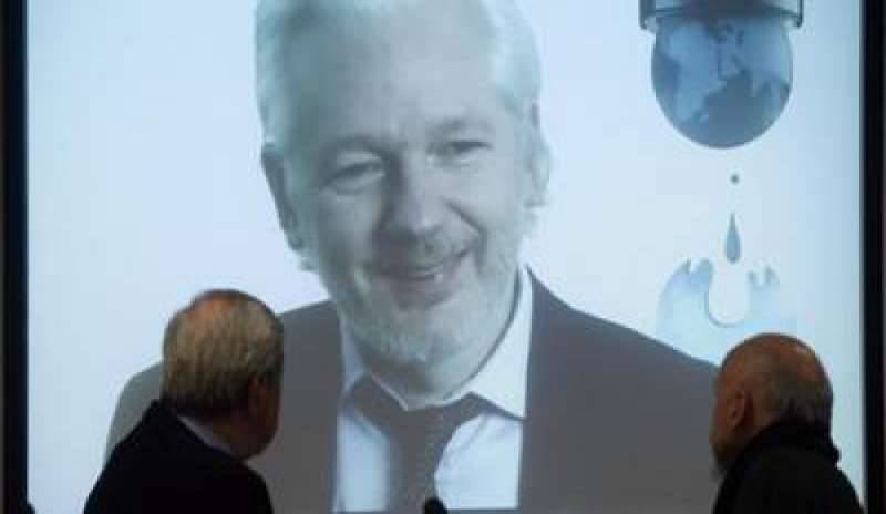 Wikileaks compie 10 anni, Assange: “Abbiamo file importanti su Usa 2016”