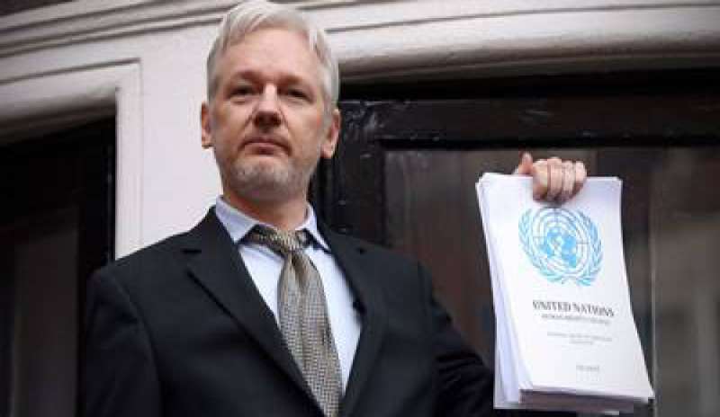 Wikileaks, la Svezia Archivia le indagini su Assange. Scotland Yard: “Mandato cattura resta valido”