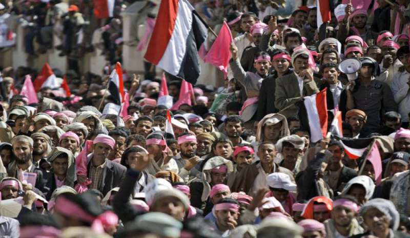 Yemen, 10 poliziotti uccisi da un attacco di al Qaida