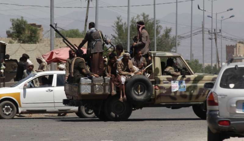Yemen, è scontro con i ribelli sciiti sulla Costituzione