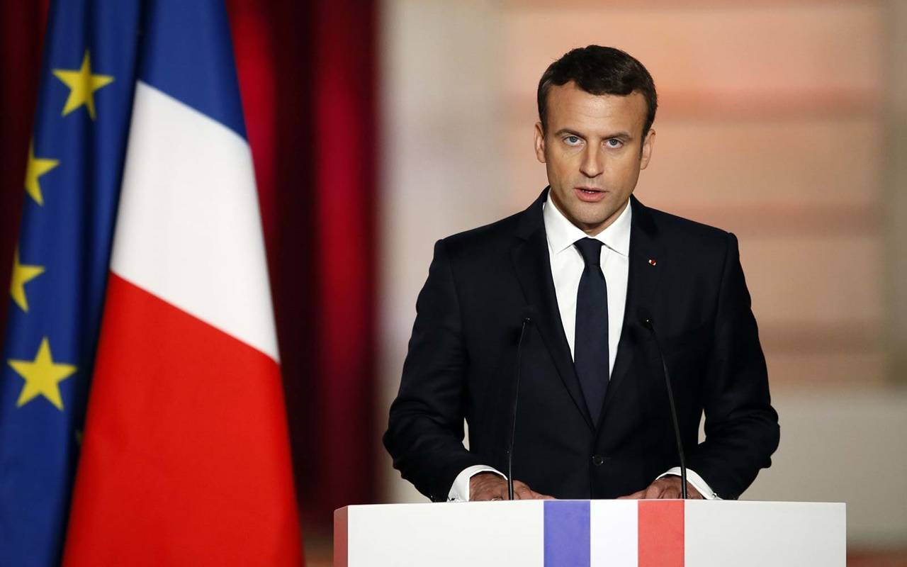 Macron, appello all’Europa: “Basta egoismi, serve una scelta di solidarietà”