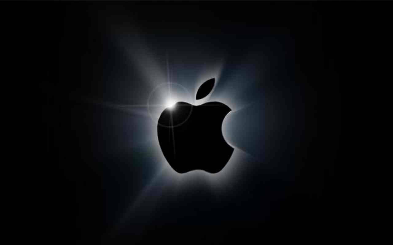 Apple: pagherà 500 mln dollari per iPhone rallentati