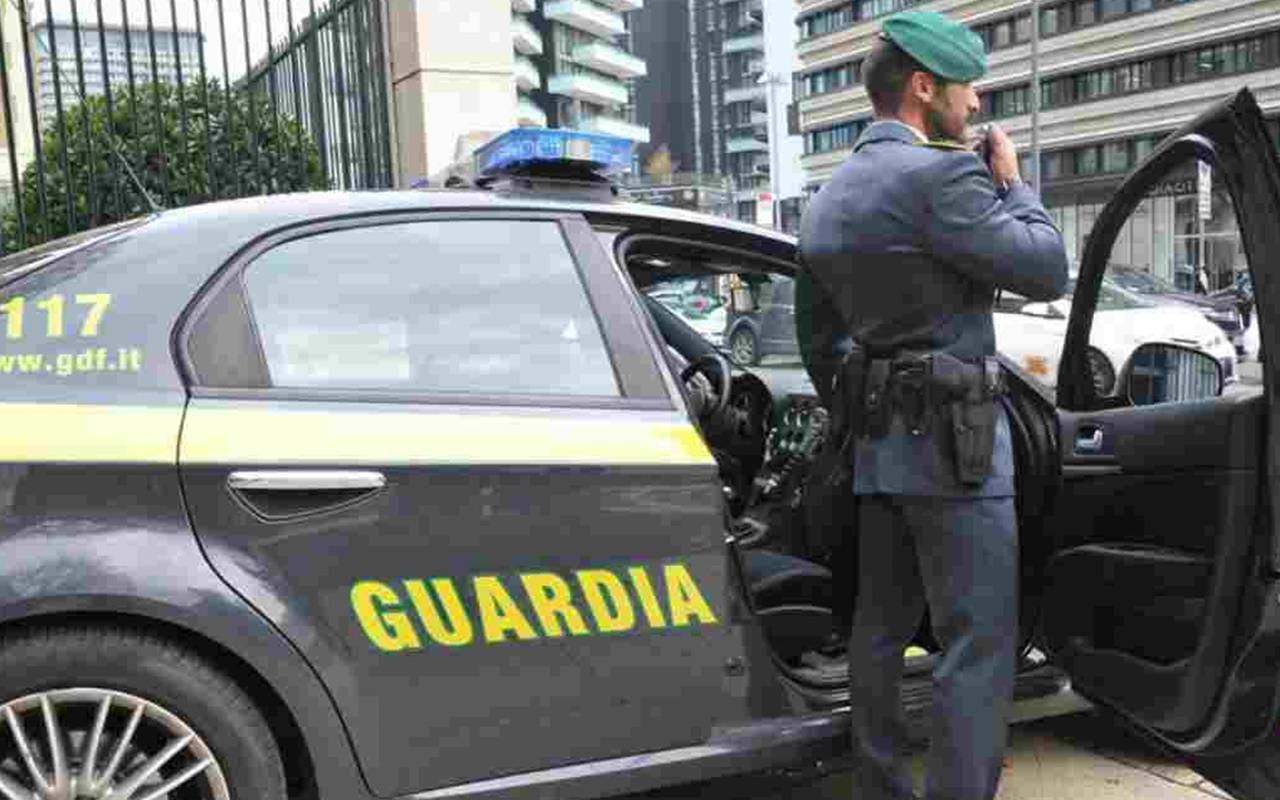 Droga e armi a Catania, arrestate 25 persone vicine a Cosa Nostra