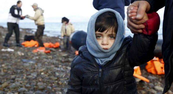 In soccorso dei profughi afghani. L’impegno dell’Italia, il silenzio dell’Unione Europea