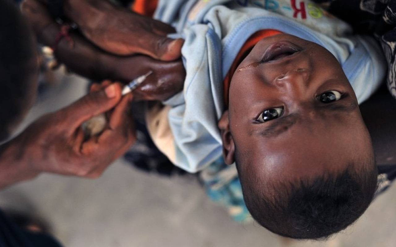 Ecco come il Coronavirus blocca le vaccinazioni nei paesi poveri