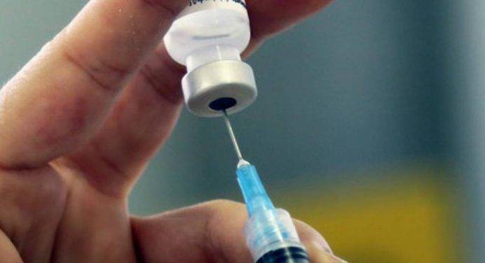 Consulta, non è irragionevole l’obbligo vaccinale per i sanitari