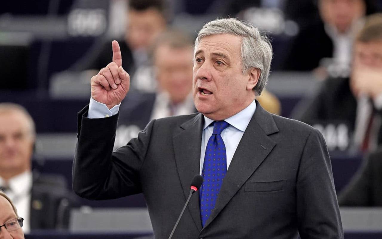 Il ministro Tajani all’ambasciatore iraniano: “Fermate il boia”