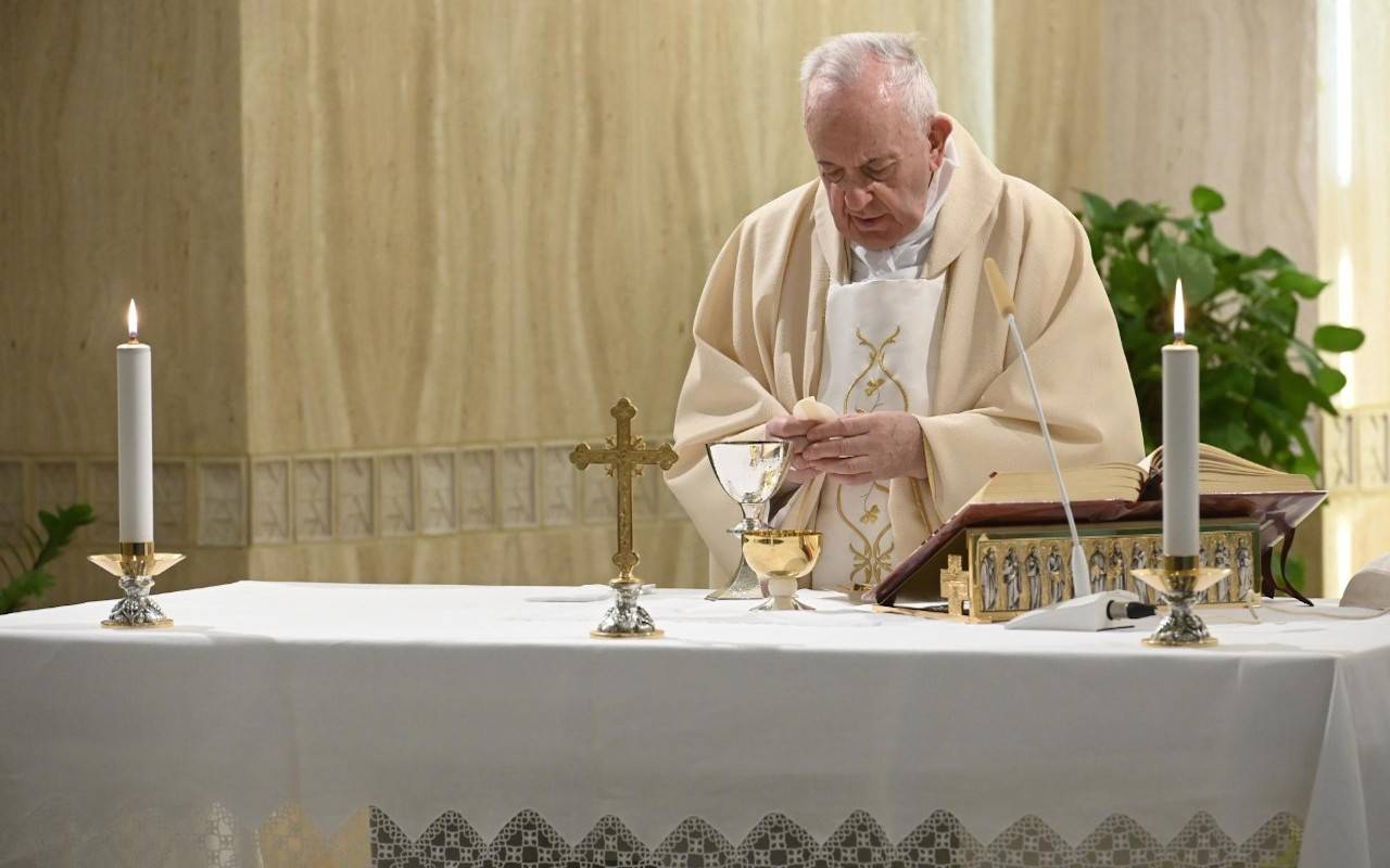 Il Papa prega per i farmacisti: “Grazie per il vostro aiuto ai malati”