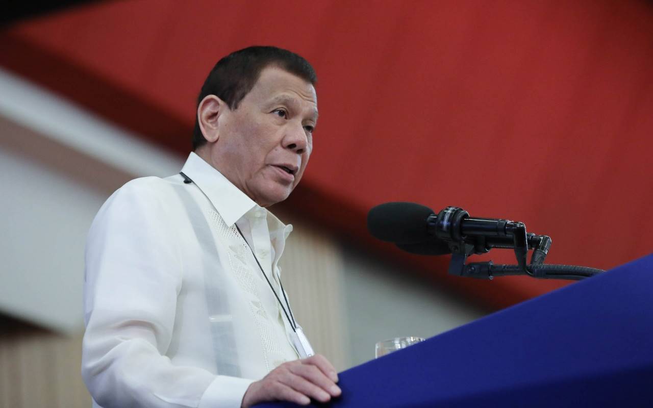 Filippine, Duterte choc: “Sparare a morte a chi viola la quarantena”