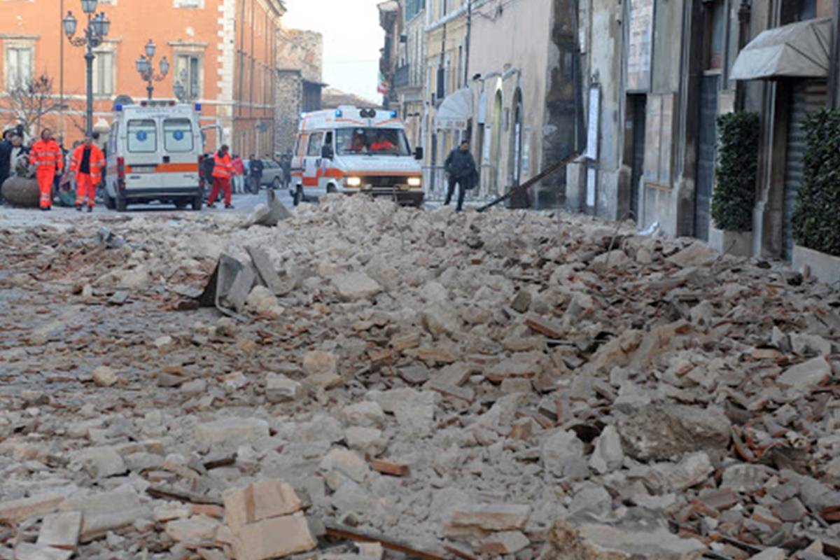 11 anni fa il terremoto dell’Aquila. Ricostruzione senza legge quadro