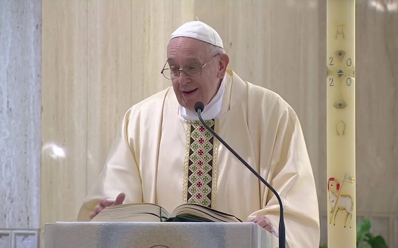 Il Papa prega per gli artisti, senza il bello non si può vivere (VIDEO)