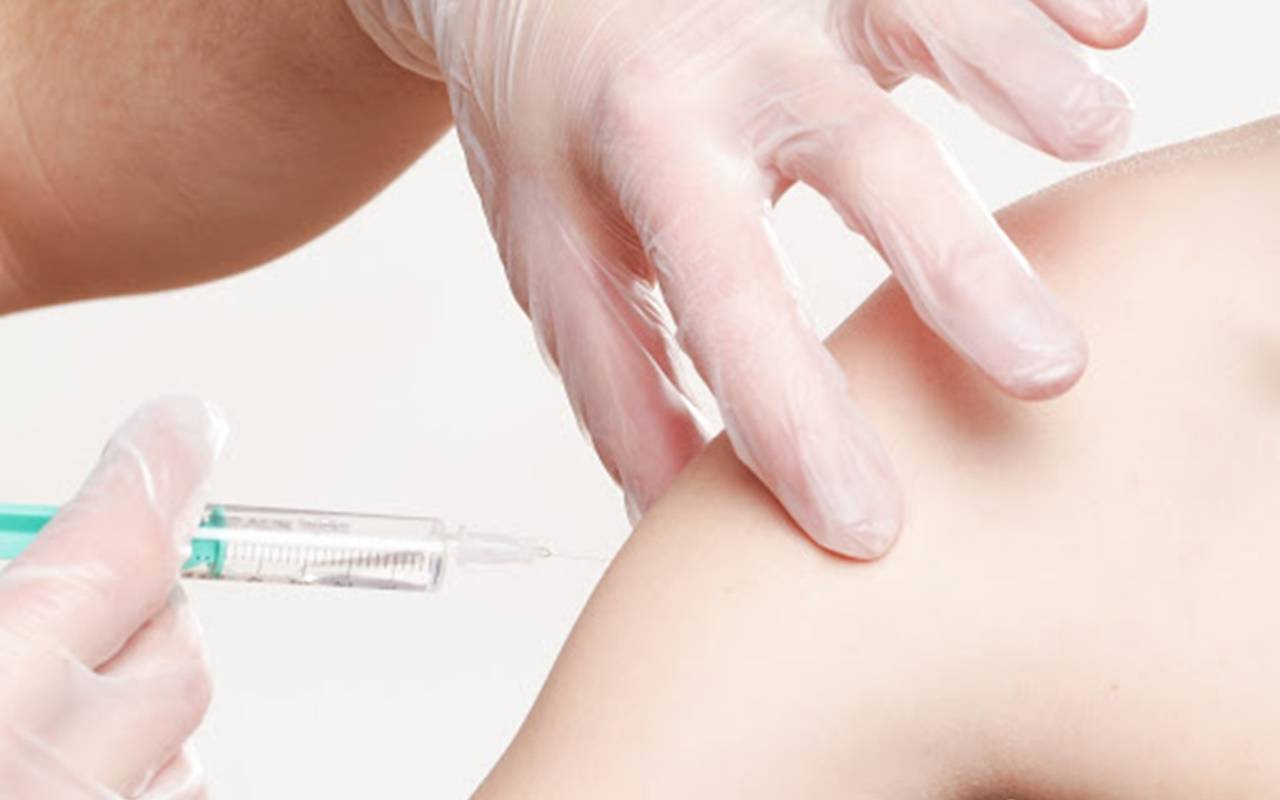 Pediatri: “Obligatorio vaccino antinfluenzale per scovare il Covid-19”
