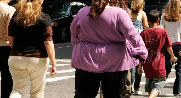 Covid-19, Stati Uniti: obbligo di dieta contro l’obesità