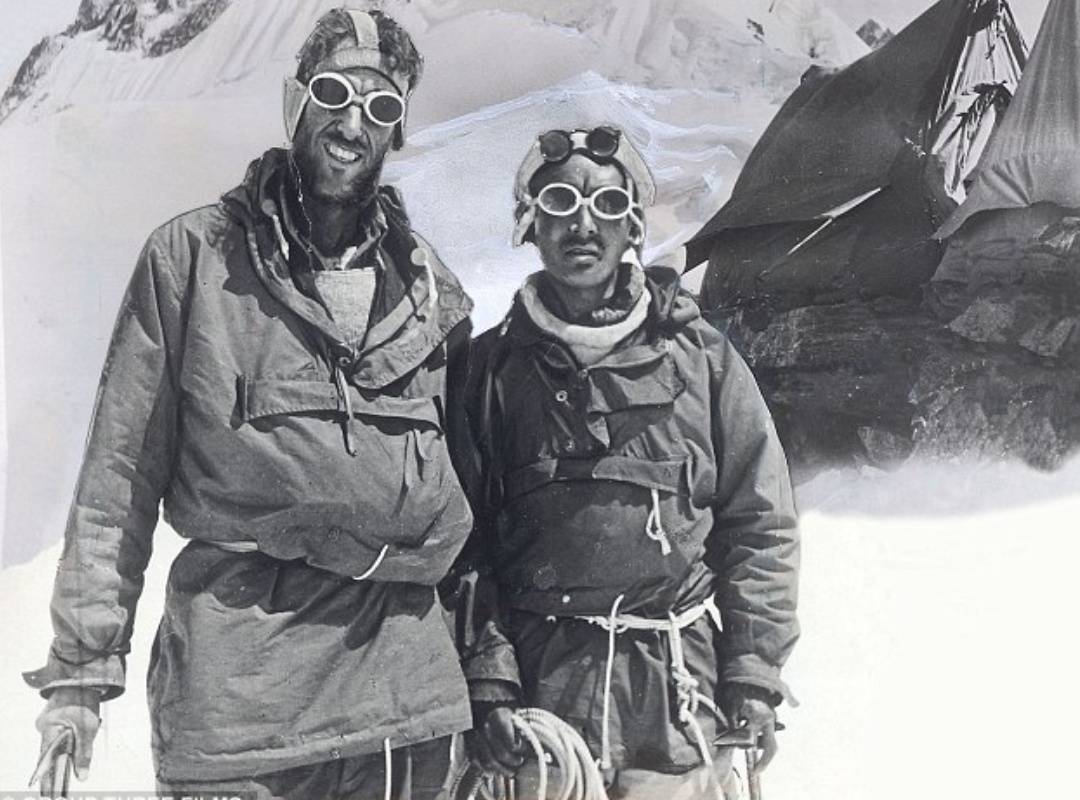 Accadde oggi: nel 1953 fu raggiunta per la prima volta la vetta dell’Everest (VIDEO)