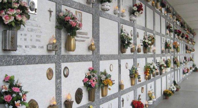 2 novembre, Coldiretti: “3,5 milioni di crisantemi per visita ai cimiteri”