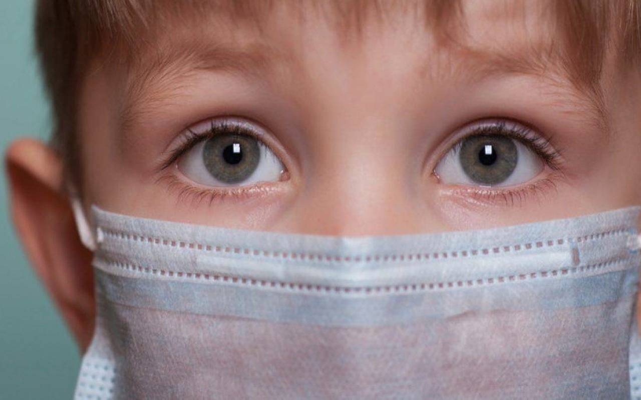 Una ricerca scopre perché i bambini si ammalano meno di Covid 19