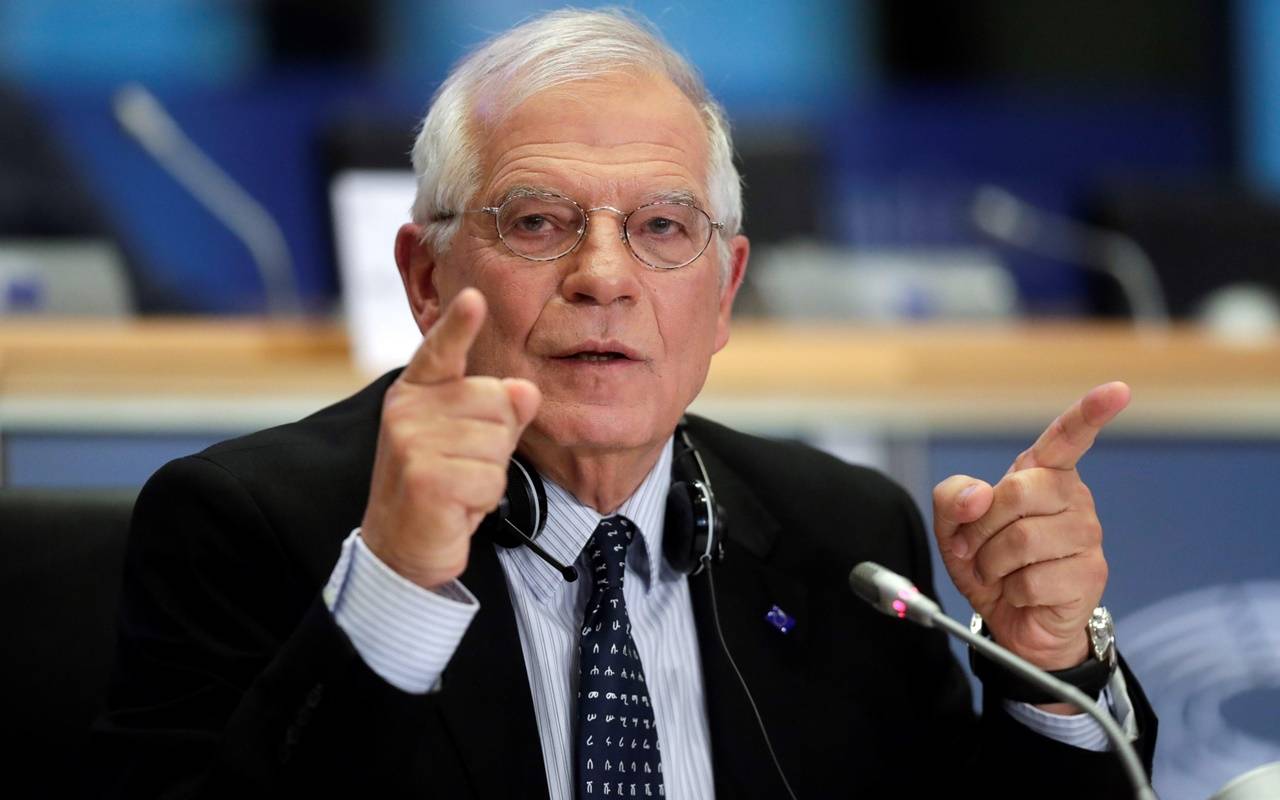 Tensioni in Ucraina, Borrell: “non drammatizziamo, no a sanzioni alla Russia”