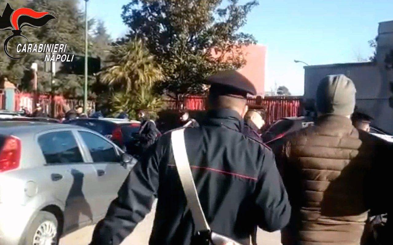 Vasta operazione anticamorra nel Napoletano: 59 arresti