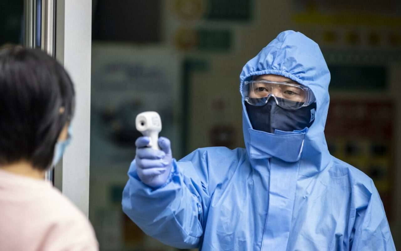 Coronavirus, terza ondata a Hong Kong: città in lockdown
