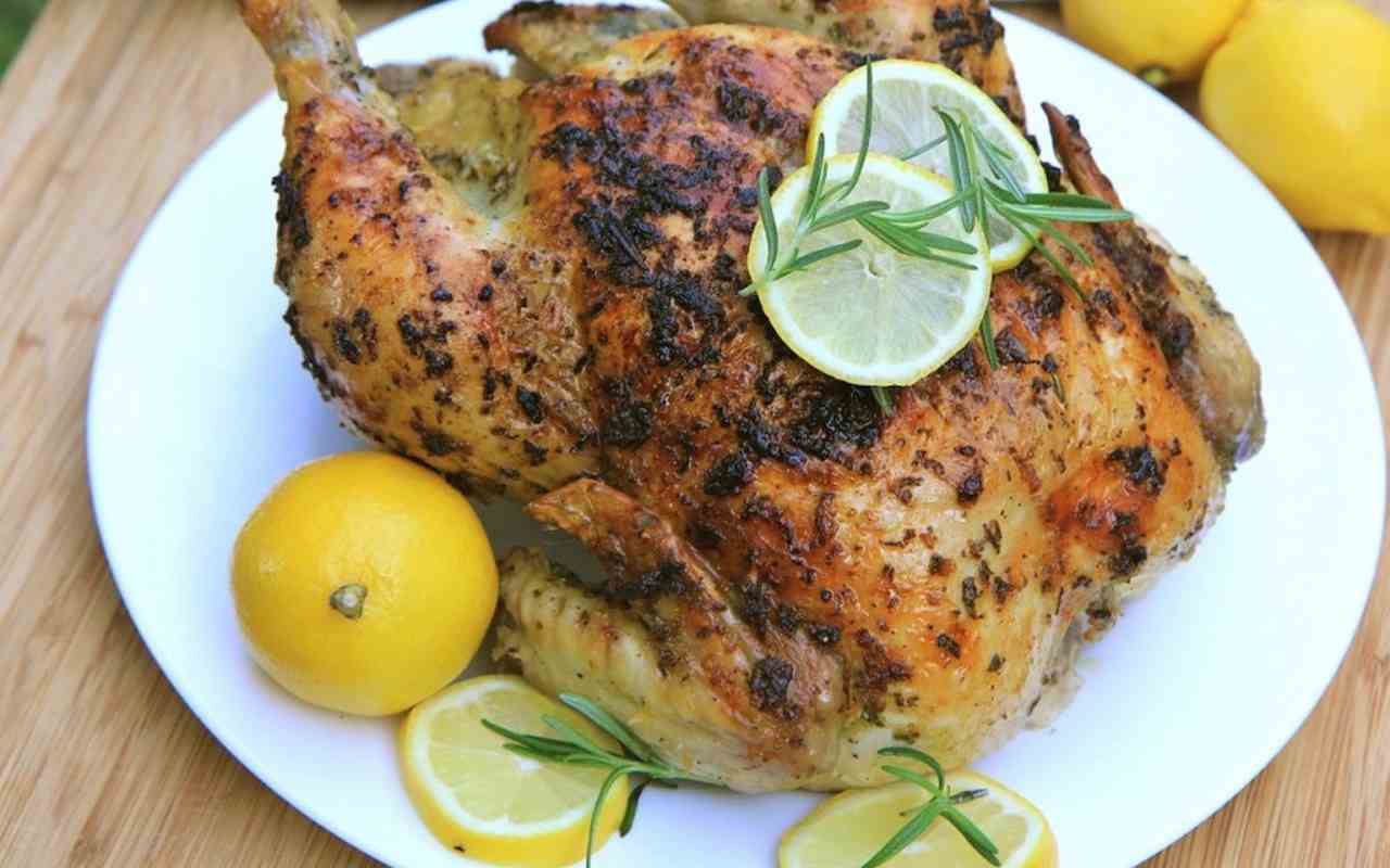 Pollo arrosto sale&limone: un secondo semplice e gustoso